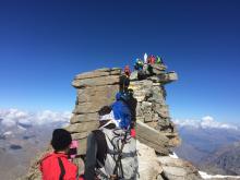 Au sommet, la Madone du Grand Paradis (4061 m)